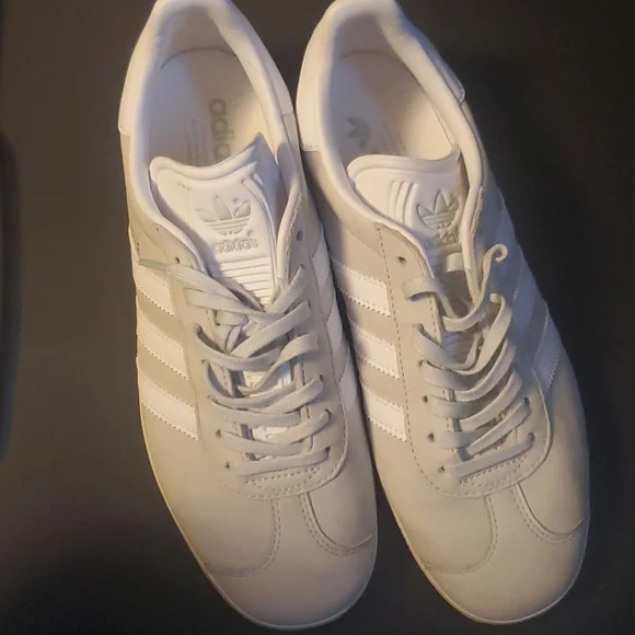 adidas gazelle silver green womens adidas Gazelle Indoor HQ5154